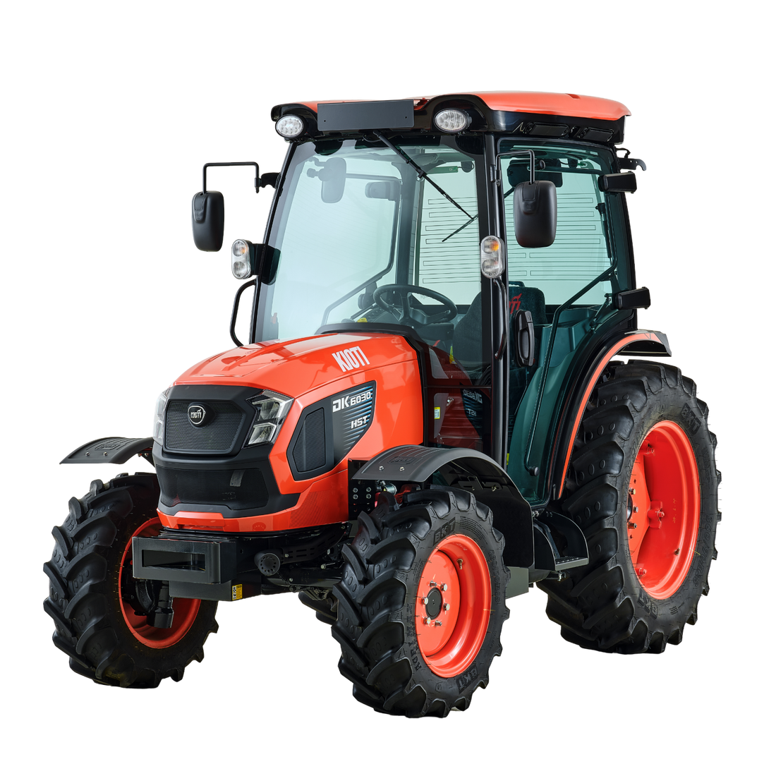 Trattore KIOTI DK6030 con cabina, vista anteriore a tre quarti