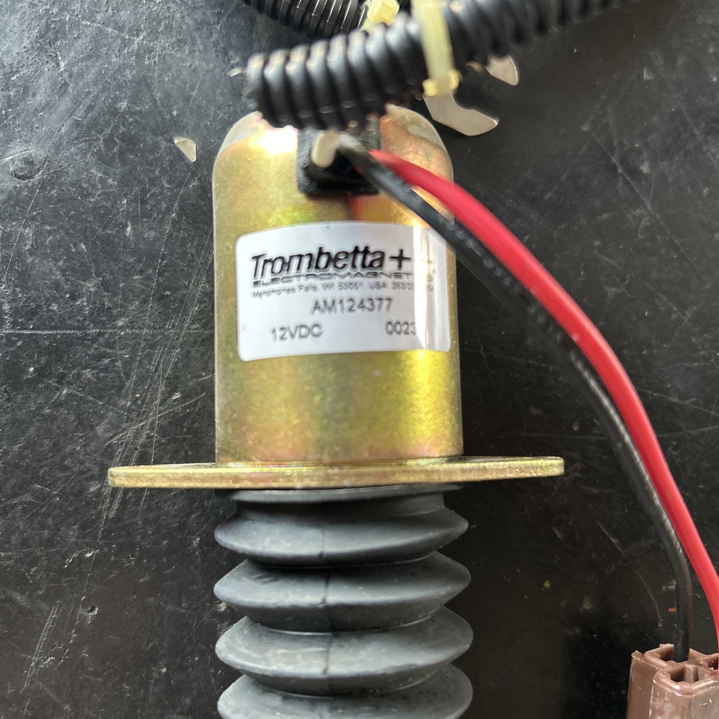SOLENOIDE ARRESTO GASOLIO JOHN DEERE AM124377 PER 955 F935